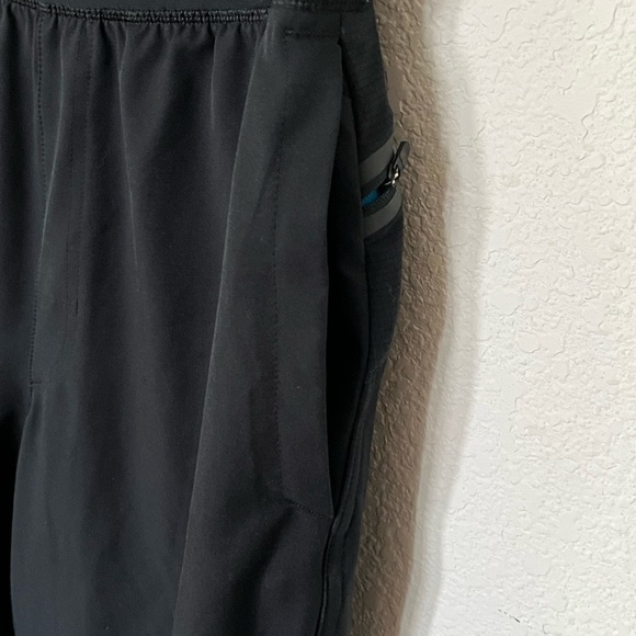 Under Armour Black Performance Pants - Picture 4 of 9